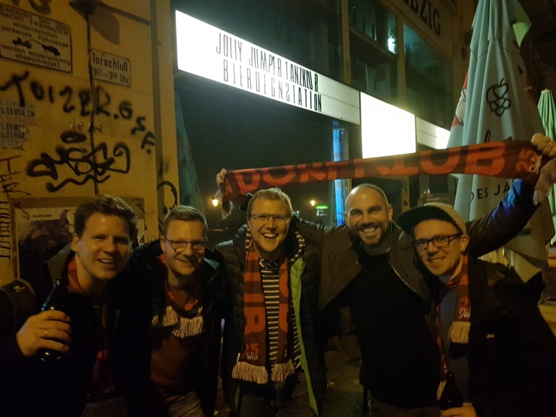 Inges kalte Pilis on fire